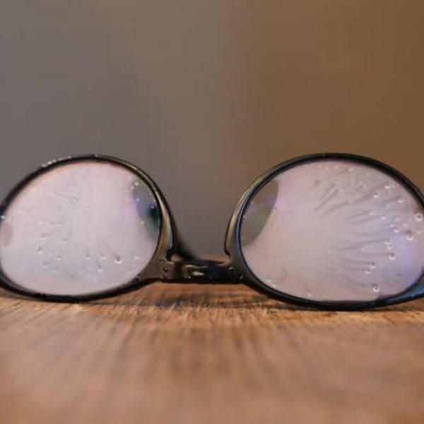 Zaparowanie okularów: jak go uniknąć?